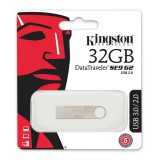 Kingston 32GB DataTraveler USB 3.0 Flash Drive - 100MB/s